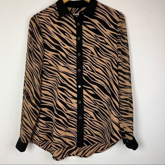 Anne Klein • Button-up Zebra Print Shirt - Picture 2 of 8